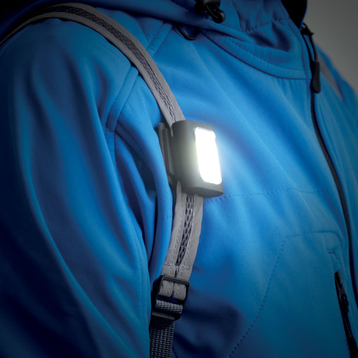 mo2069-03-top-1.jpg COB - Image 3